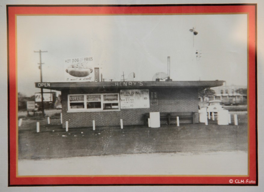 2017-08-09-Henrys-HotDogs_011