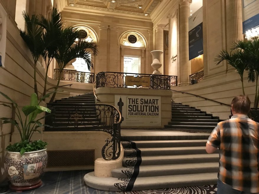 IL-Chicago-Hilton-stairs2