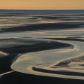 Blick vom Mont St. Michel auf die Bucht bei&nbsp;Ebbe
